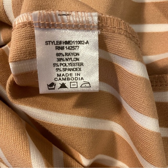 Haute Monde Striped Bodycon Dress - Picture 6 of 9